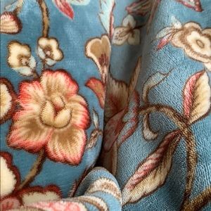 Meet your Posher, Em